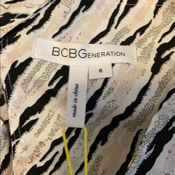 Bcbg open back white and black minidress - Picture 12 of 12
